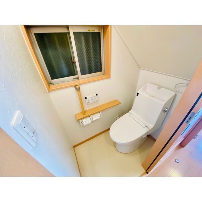 物件内観写真10　(トイレ)