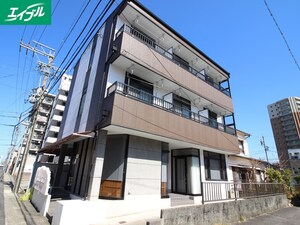 アルファ野並外観写真