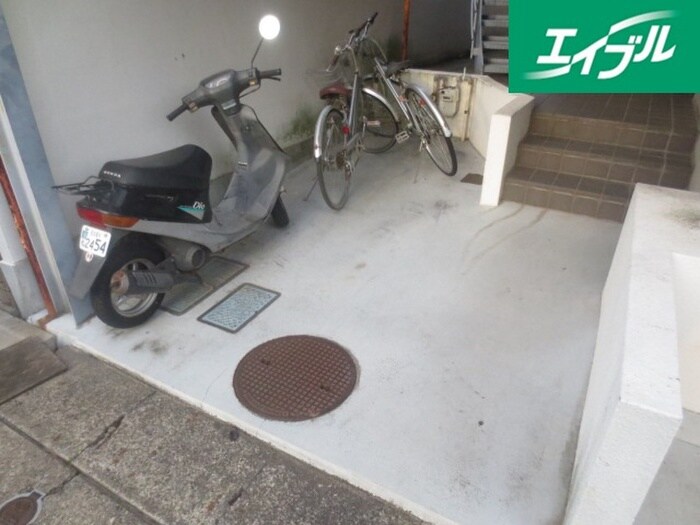 物件外観写真4　(建物設備)