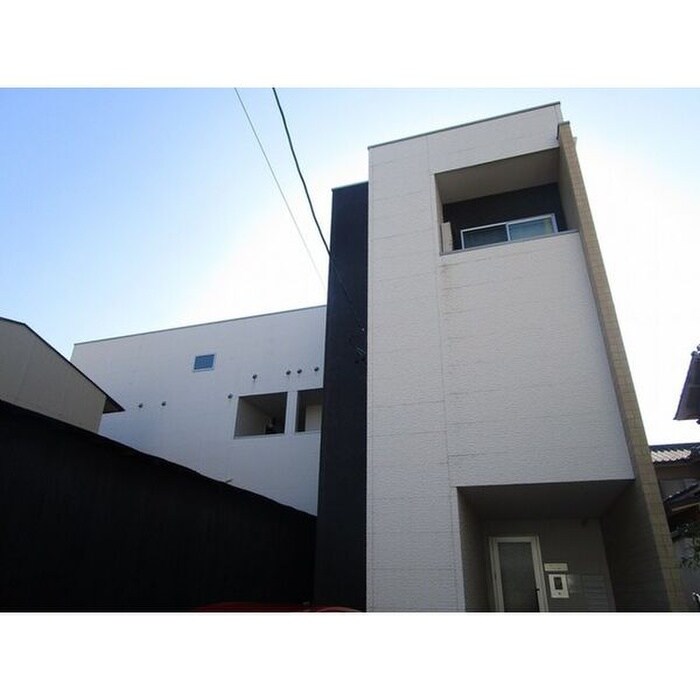 物件外観写真1　(外観写真)