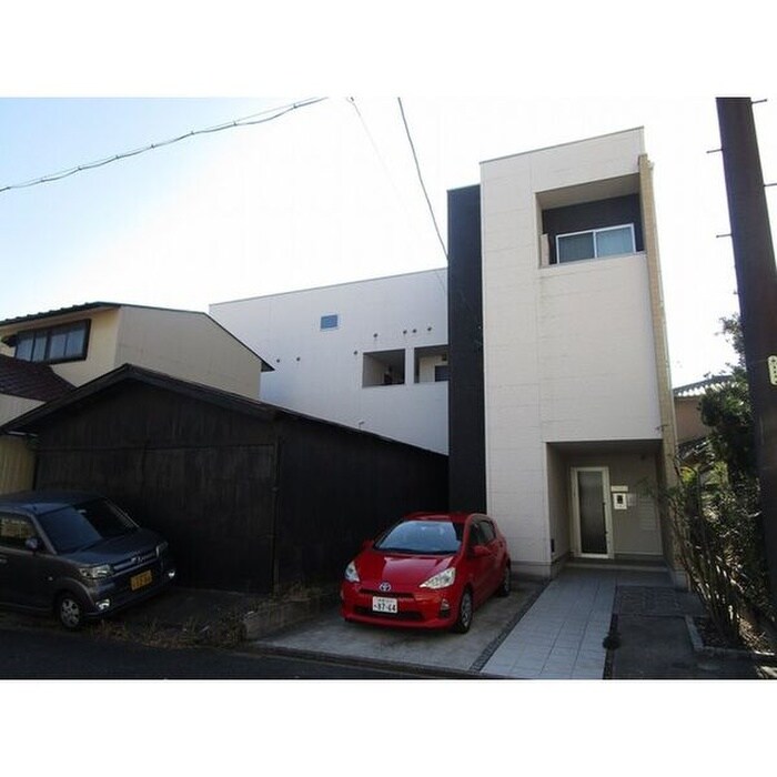 物件外観写真2　(外観写真)