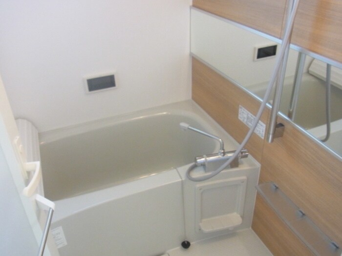 物件内観写真9　(バス／シャワールーム等)