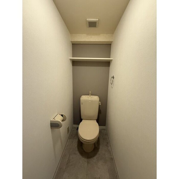 物件内観写真4　(トイレ)