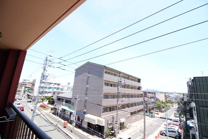 物件内観写真13　(室内からの展望)