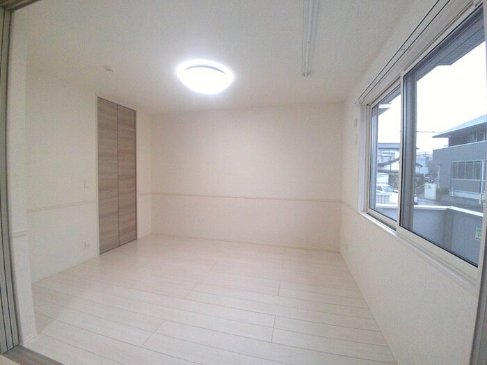 物件内観写真12　(居室)