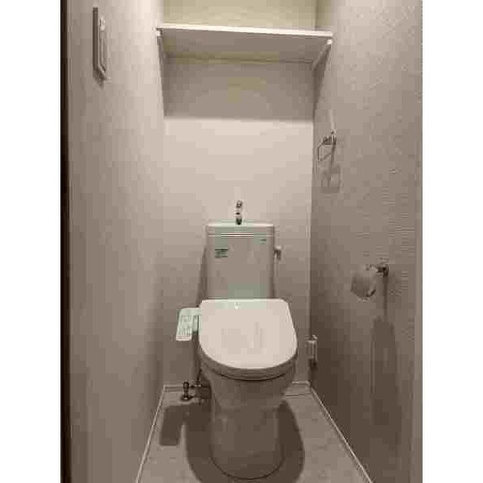 物件内観写真4　(トイレ)