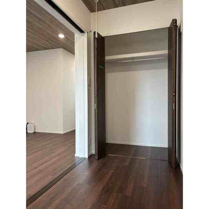 物件内観写真11　(内観写真)