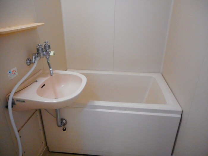 物件内観写真4　(バス／シャワールーム等)
