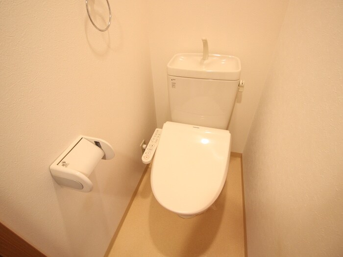 物件内観写真14　(トイレ)