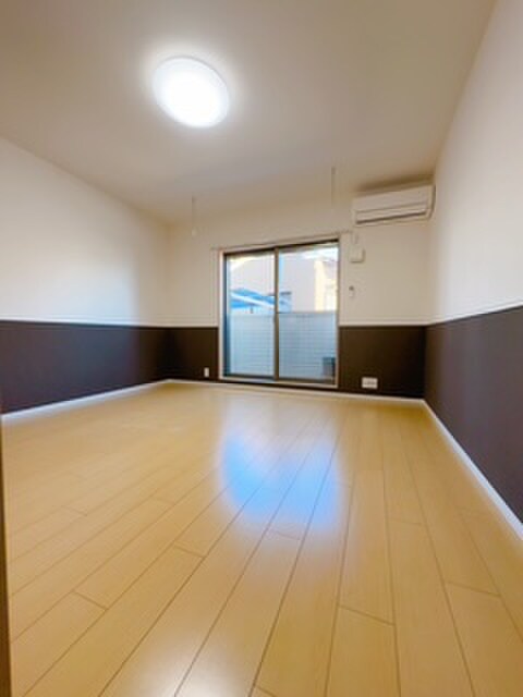 物件内観写真8　(居室)