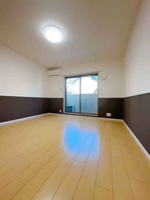 物件内観写真9　(居室)