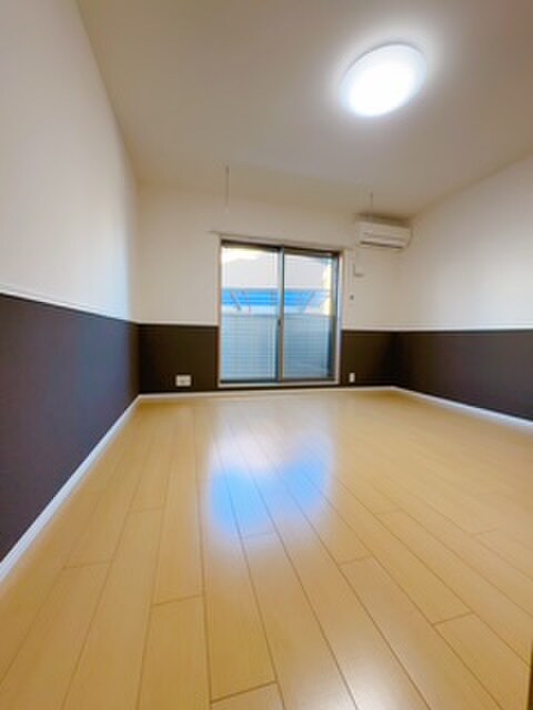 物件内観写真9　(居室)