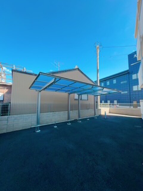 マーベルの駐輪場