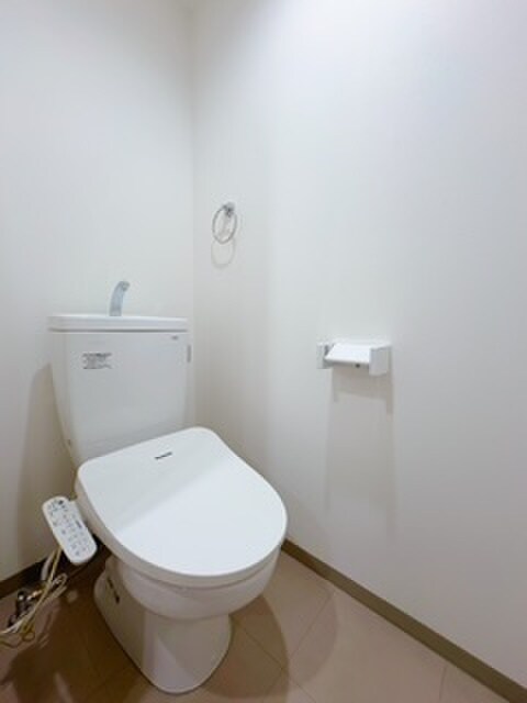 物件内観写真13　(トイレ)