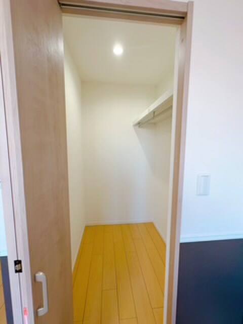 物件内観写真15　(収納)