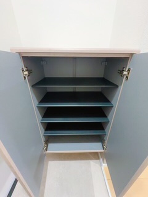 物件内観写真18　(靴箱)