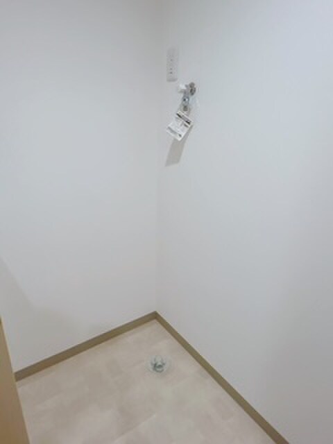 物件内観写真20　(洗濯機置場)