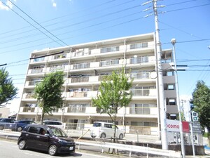 第一アラカワハイツ外観写真