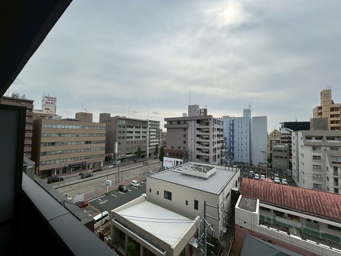 物件内観写真16　(室内からの展望)