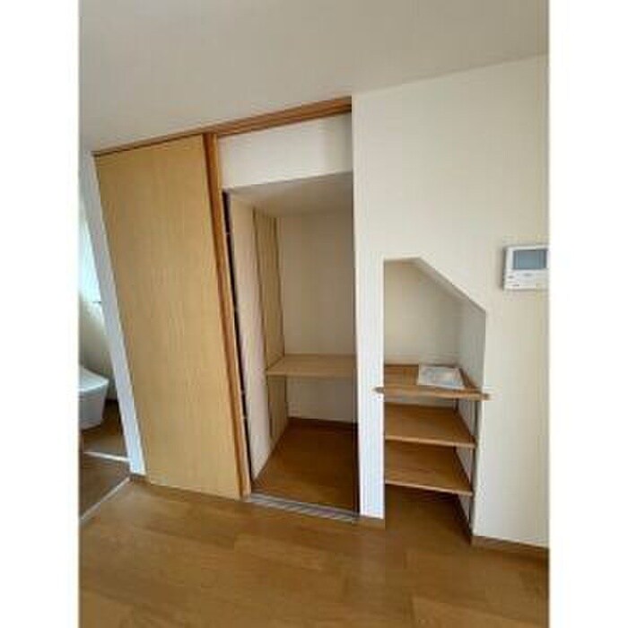 物件内観写真15　(収納)