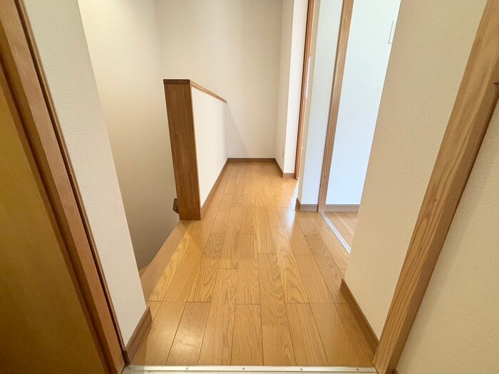 物件内観写真18　(廊下)