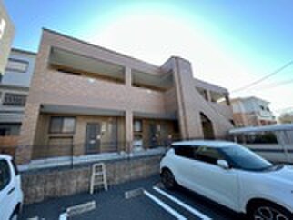 物件外観写真2　(駐車場)