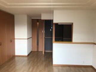 物件内観写真9　(居室)