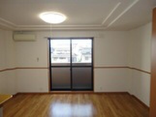 物件内観写真12　(居室)