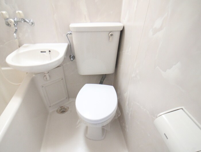 物件内観写真12　(トイレ)