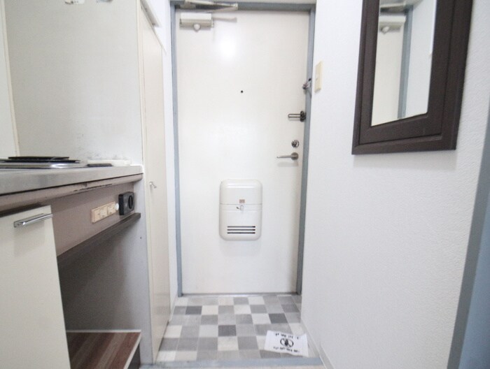 物件内観写真16　(玄関)