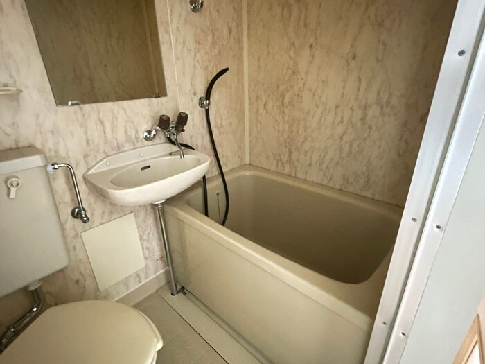 物件内観写真12　(バス／シャワールーム等)