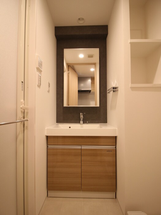 物件内観写真11　(洗面)