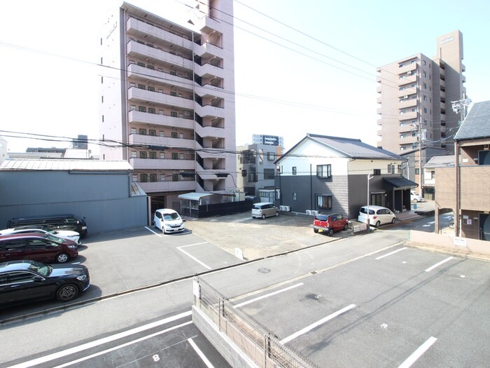 物件内観写真16　(室内からの展望)