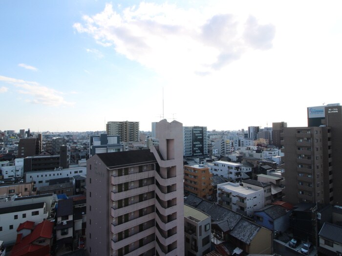 物件内観写真16　(室内からの展望)