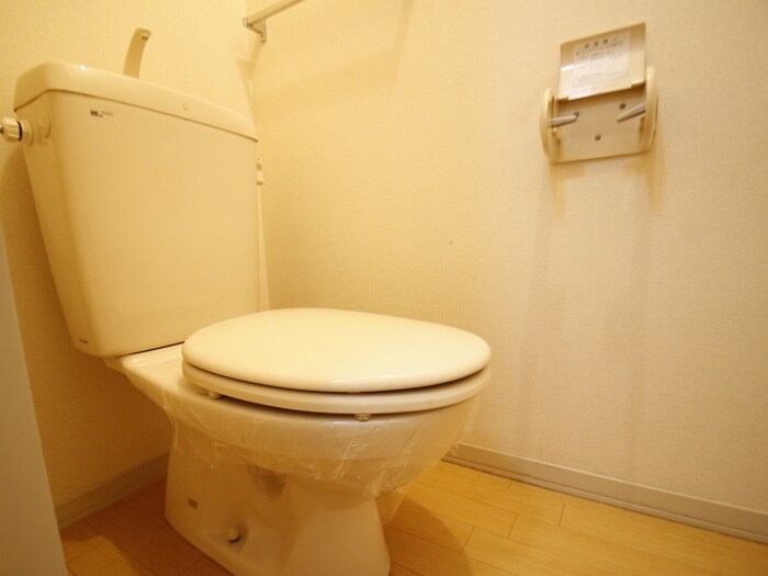 物件内観写真12　(トイレ)