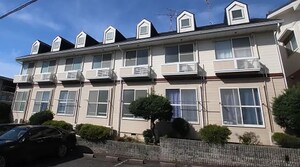 CROWN　M＆K外観写真