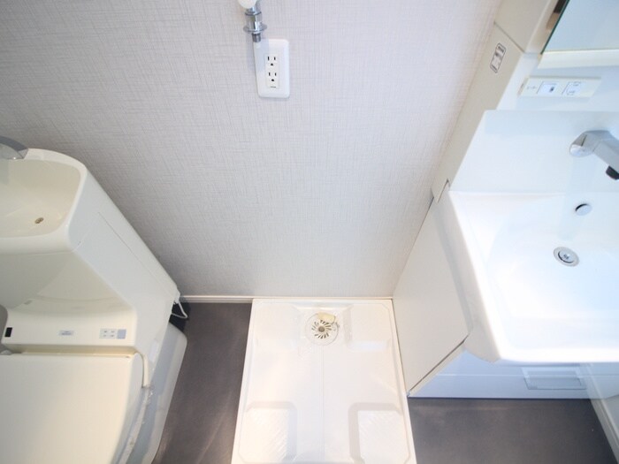 物件内観写真19　(洗濯機置場)