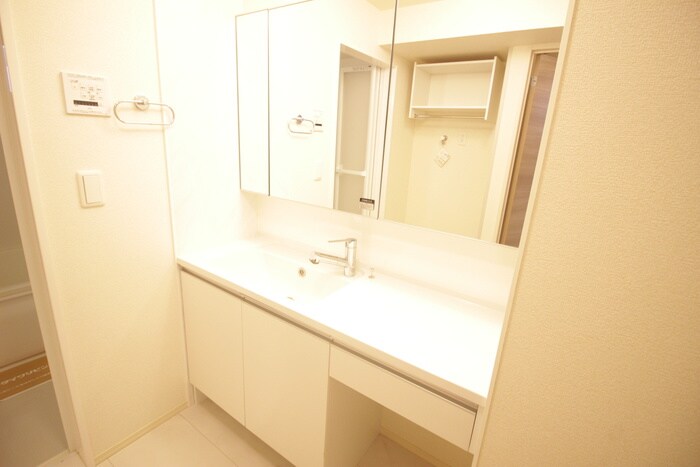 物件内観写真11　(洗面)