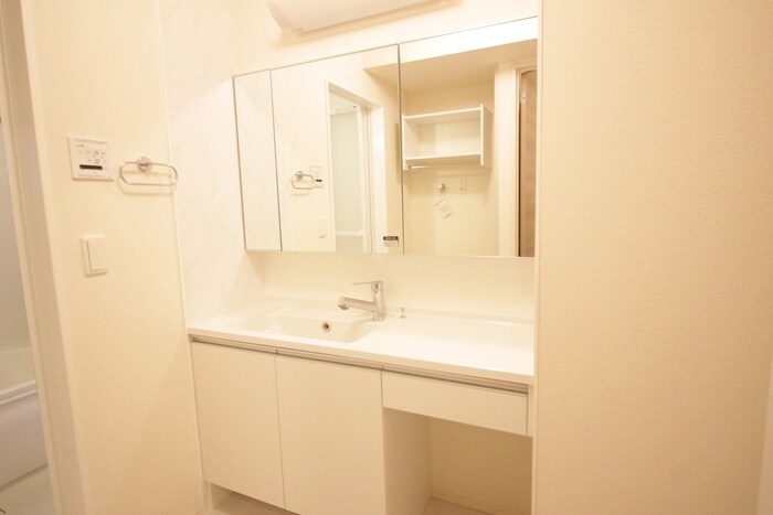 物件内観写真12　(洗面)