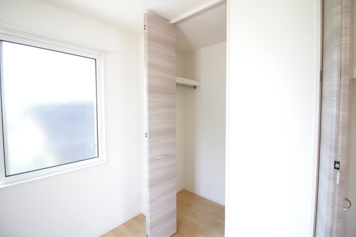 物件内観写真13　(収納)