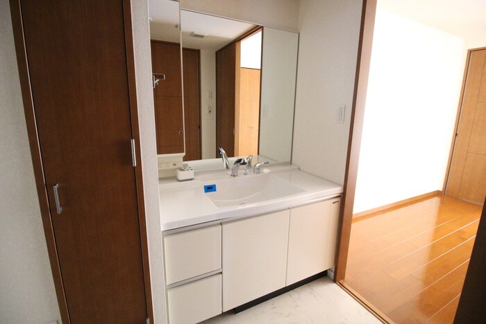 物件内観写真10　(洗面)