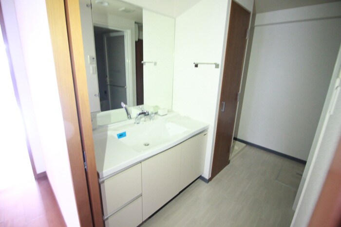 物件内観写真11　(洗面)