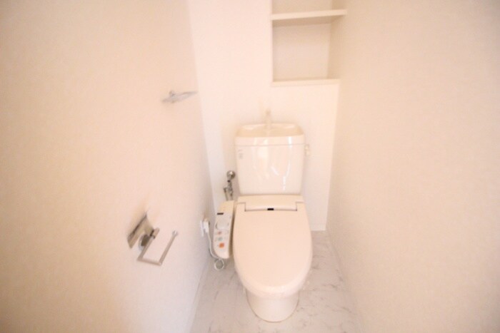 物件内観写真12　(トイレ)