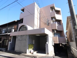 レントハウス外観写真