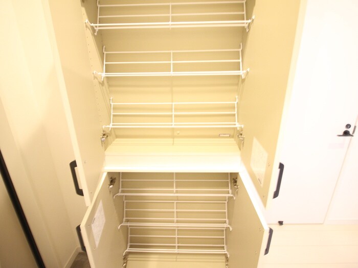 物件内観写真14　(靴箱)