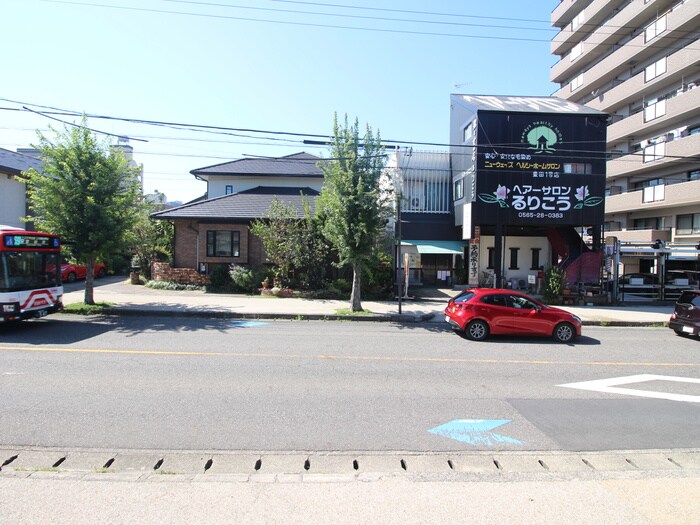 物件内観写真22　(室内からの展望)