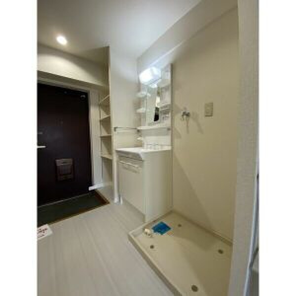 物件内観写真9　(洗面)