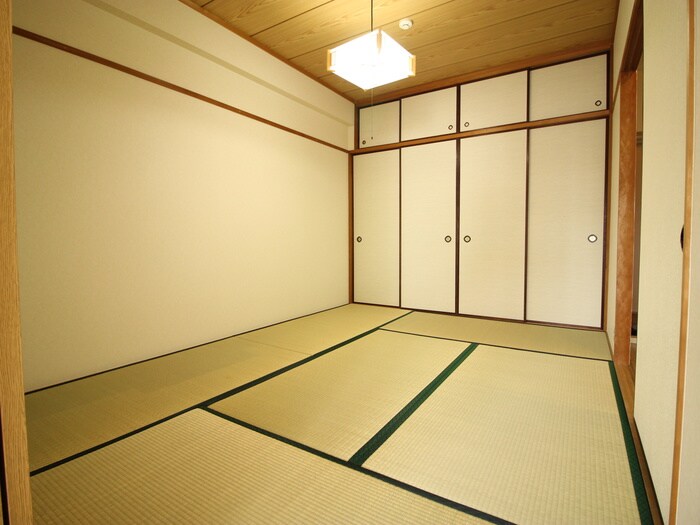 物件内観写真9　(居室)