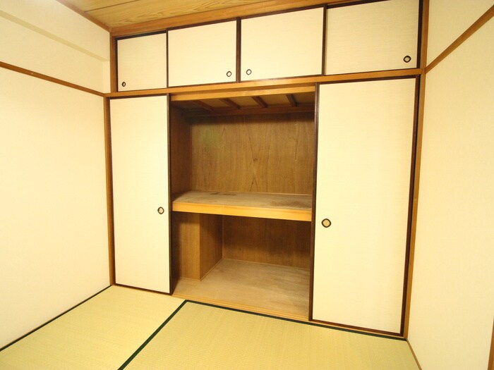 物件内観写真18　(収納)