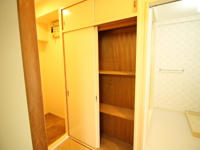 物件内観写真19　(収納)